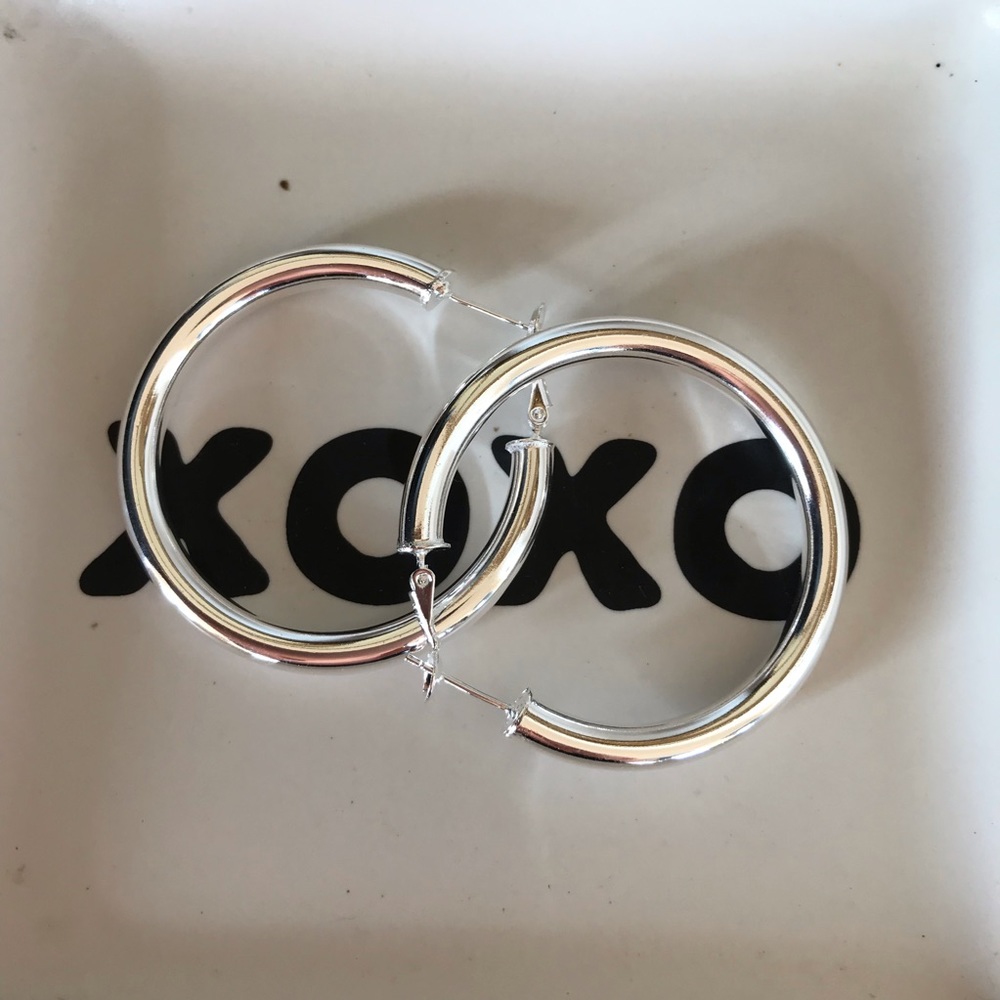 Silver hoop earrings - Picture 2 of 4